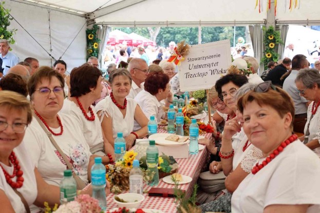 Uniwersytet Trzeciego Wieku na „Żniwnioku” w Obrowcu