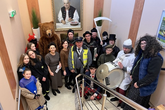 Wizyta Grupy Wodzenia Niedźwiedzia z Górażdży w Gminnym Ośrodku Kultury w Gogolinie